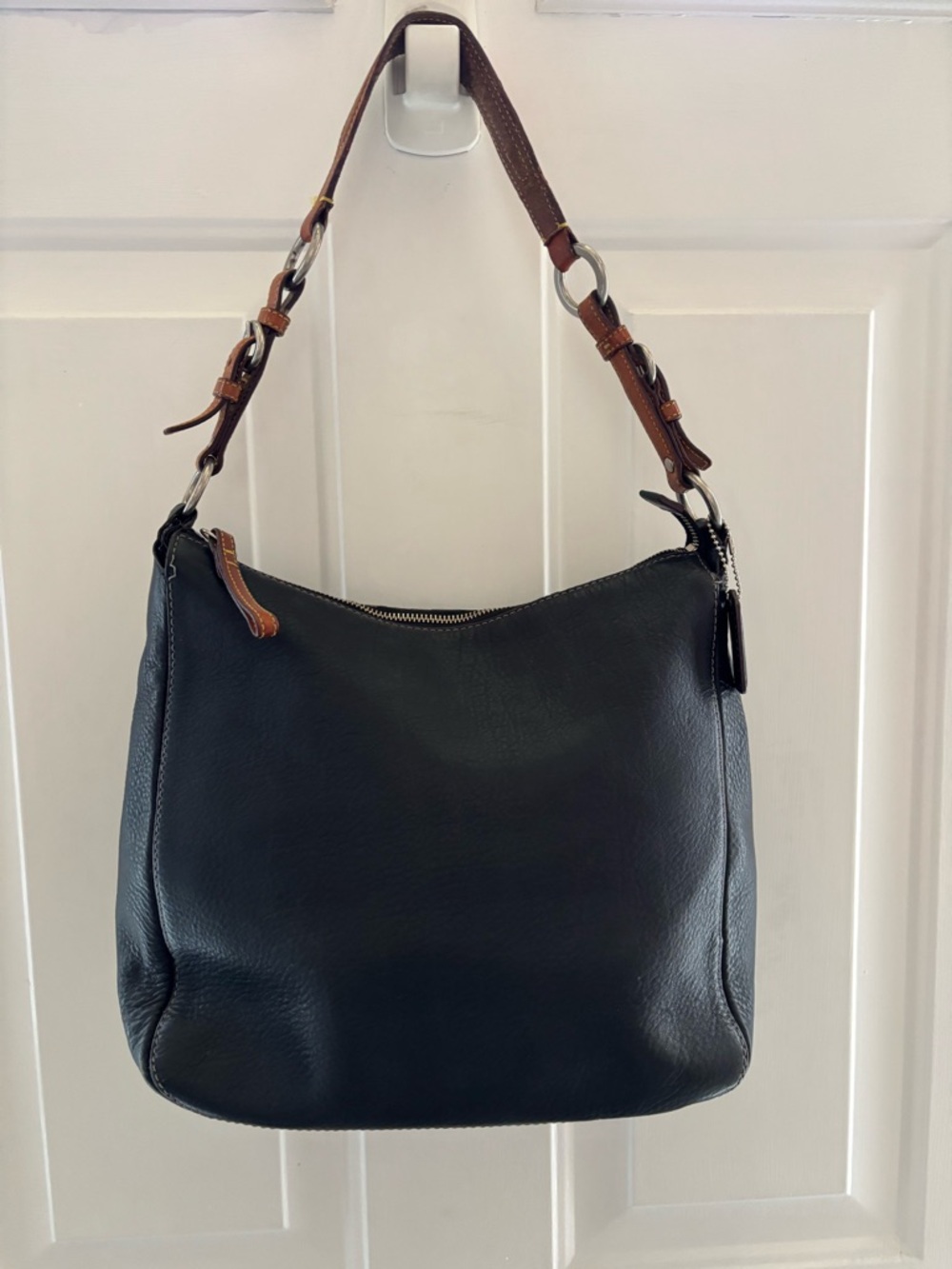 Coach Black Leather Shoulder Bag with Brown Strap - Picture 4 of 9